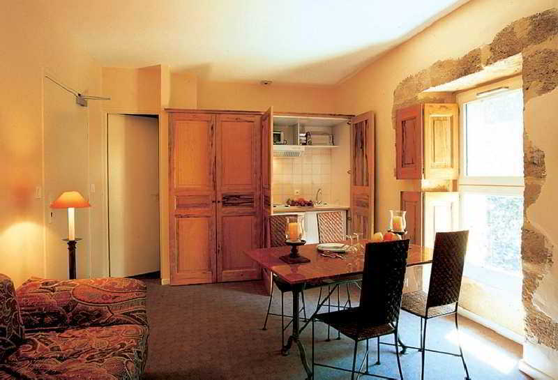 Aparthotel La Bastide du Roy René Aix-en-Provence Habitación foto